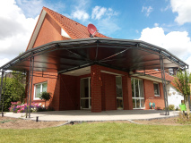 Terrassenueberdachung-mit-Sonnenschutz